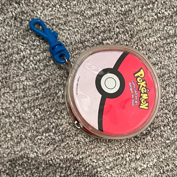 Pokemon Vintage Y2K Keychain Card Game - Picture 2 of 3